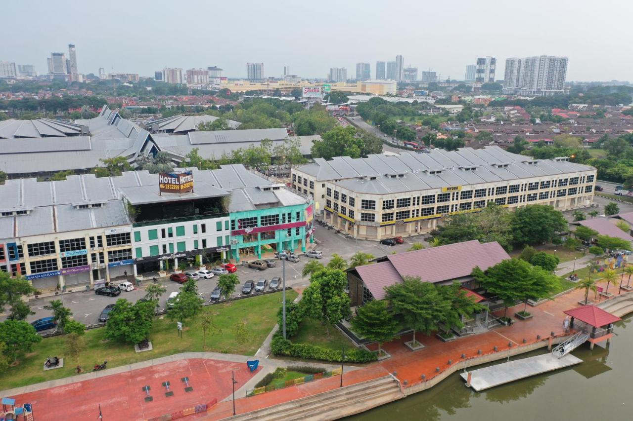 Riverfront Boutique Hotel Malacca Ngoại thất bức ảnh